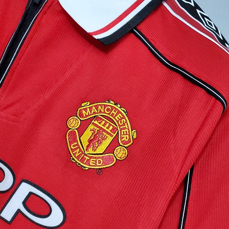 Retro Manchester United 1998-1999 home image 7