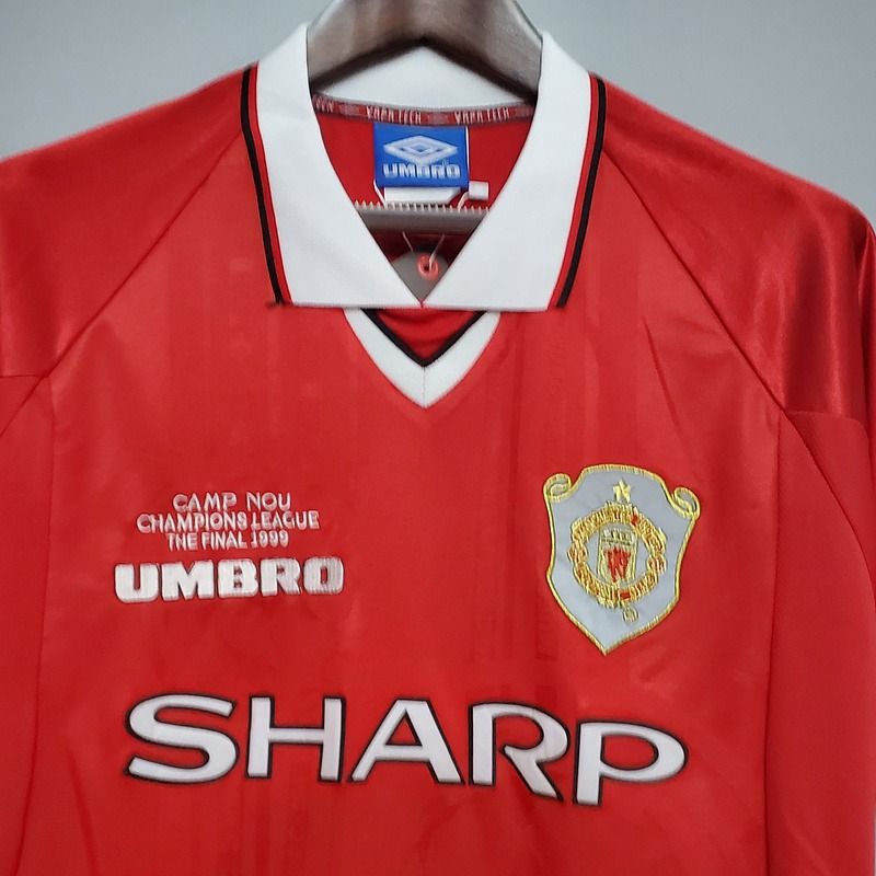 Retro Manchester United 1999-2000 home image 3