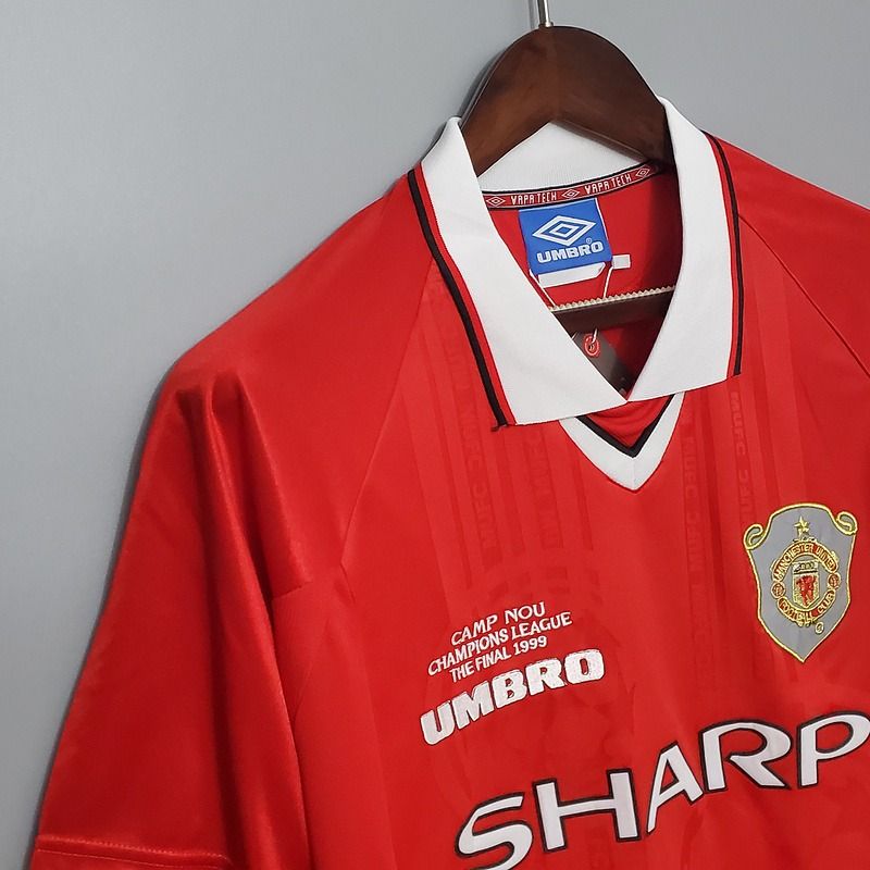Retro Manchester United 1999-2000 home image 5