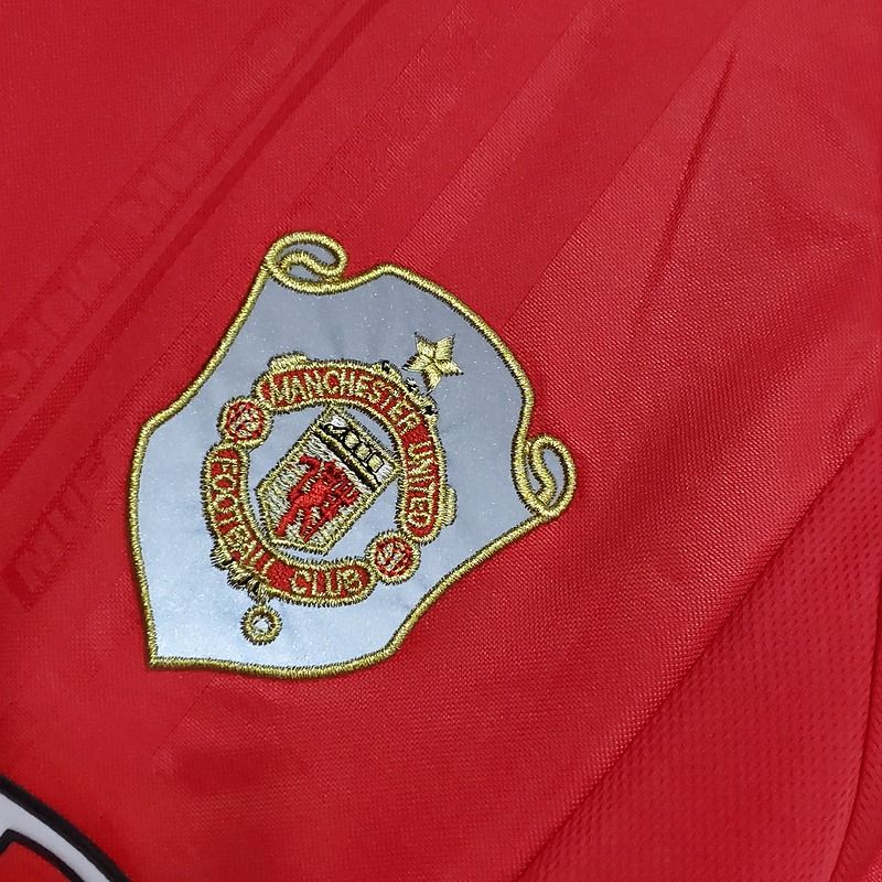 Retro Manchester United 1999-2000 home image 6