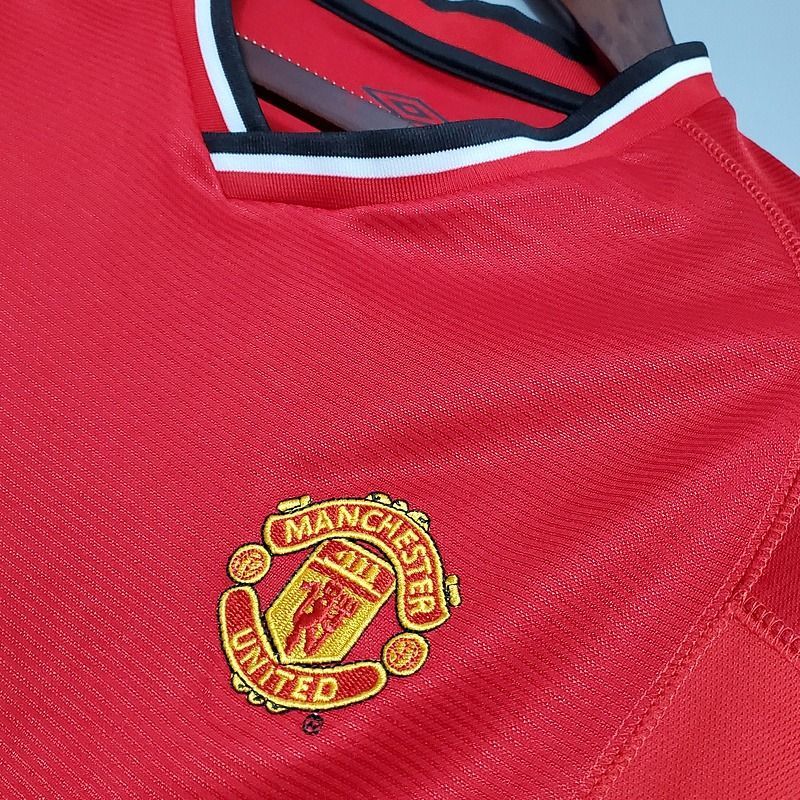 Retro Manchester United 2000-2001 home image 7