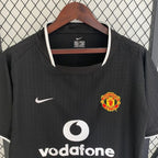 Retro Manchester United 2003-2004 away image 3