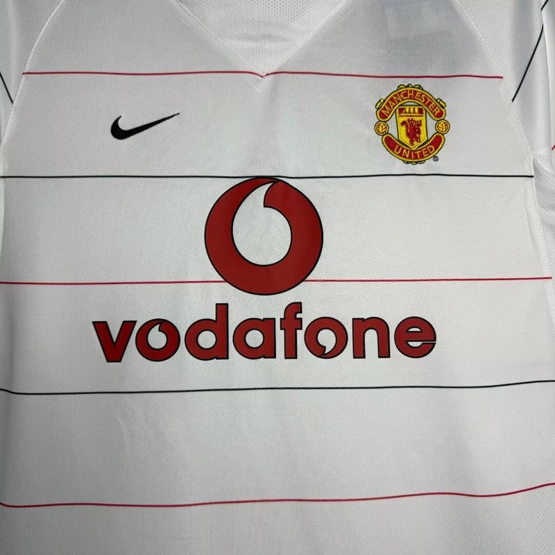 Retro Manchester United 2003-2004 second away image 6