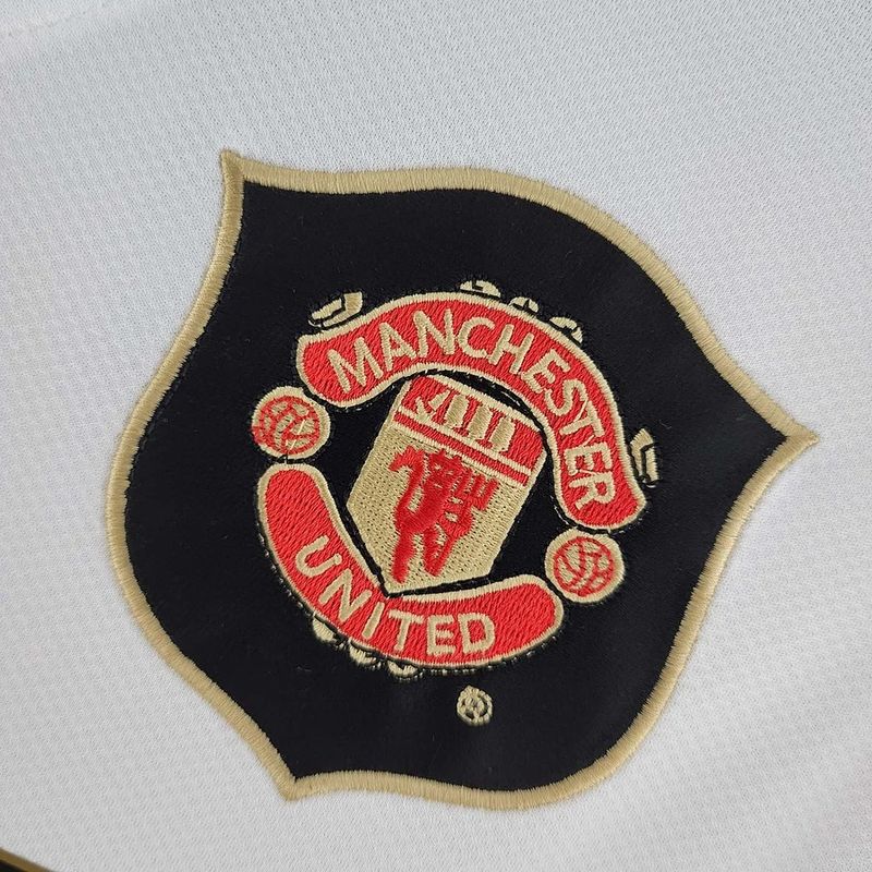 Retro Manchester United 2006-2007 away image 6