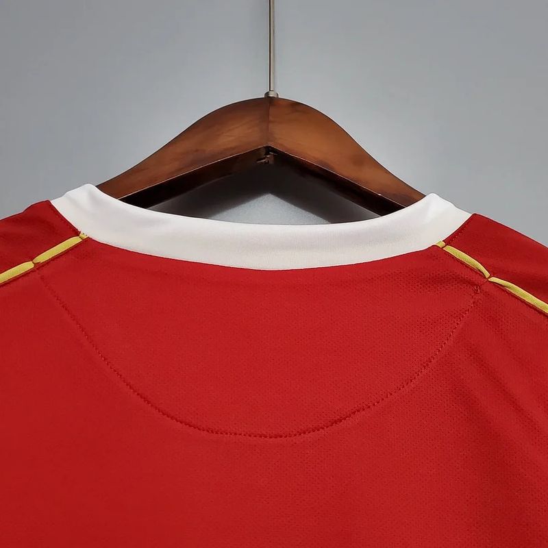 Retro Manchester United 2006-2007 home image 4