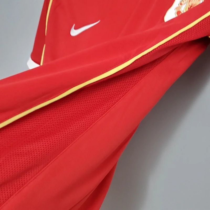 Retro Manchester United 2006-2007 home image 7