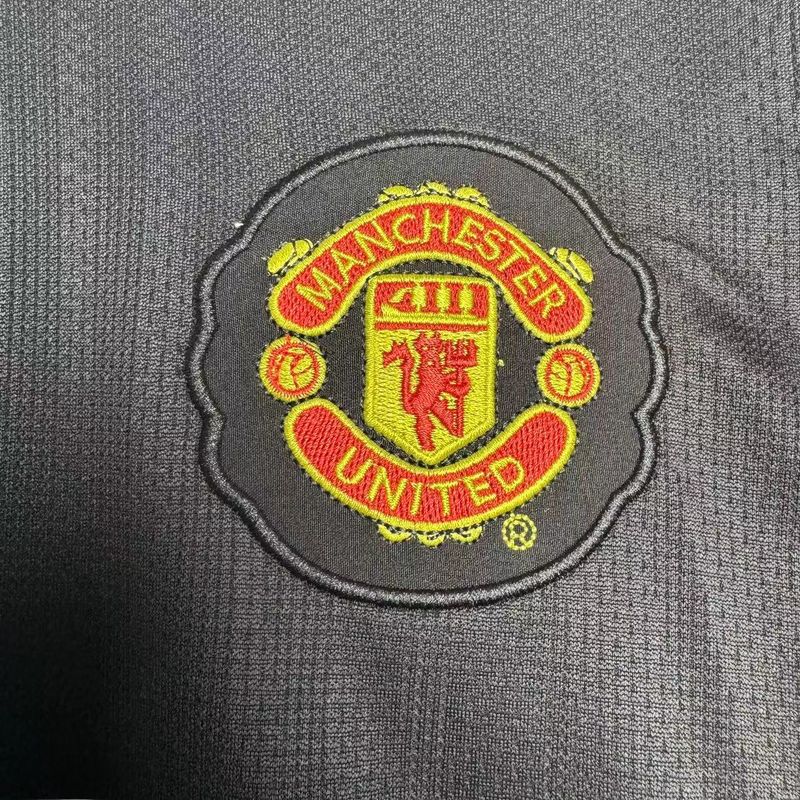 Retro Manchester United 2007-2008 away Long Sleeve image 8