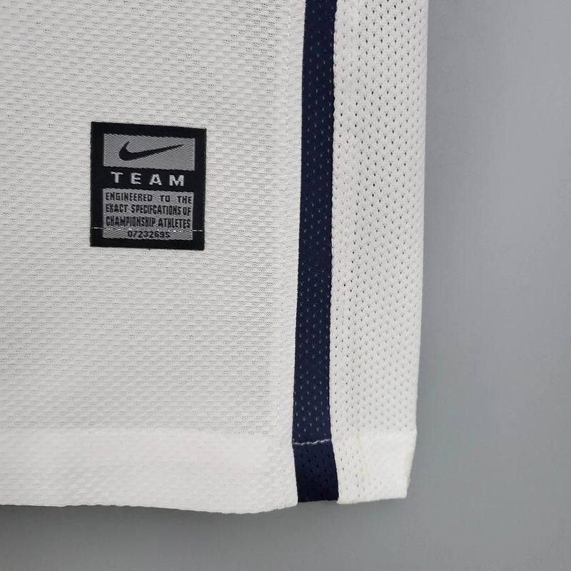 Retro Manchester United 2008-2009 away image 3