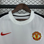 Retro Manchester United 2010-2011 away image 3