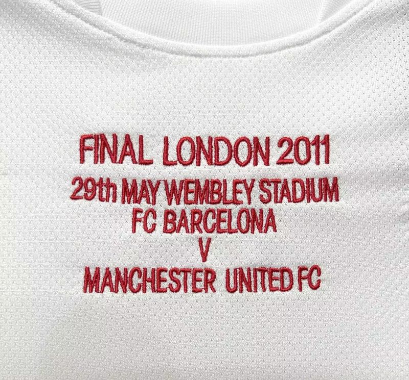 Retro Manchester United 2010-2011 away UCL edition image 3