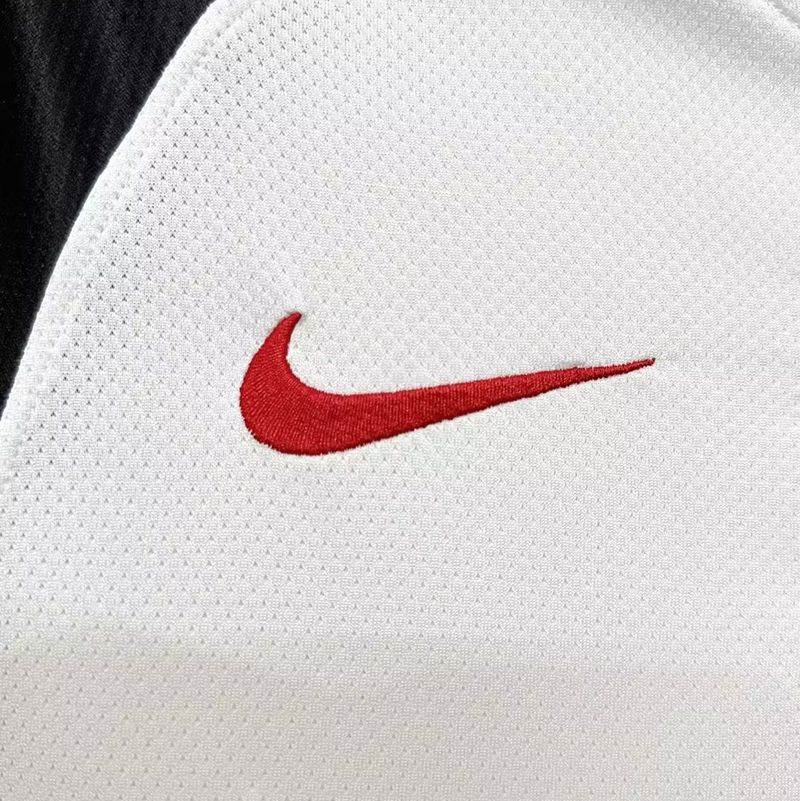 Retro Manchester United 2010-2011 away UCL edition image 7