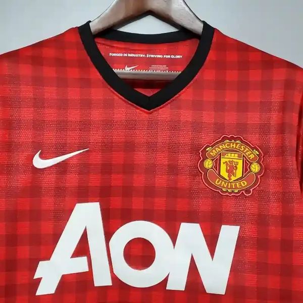 Retro Manchester United 2012-2013 home image 3