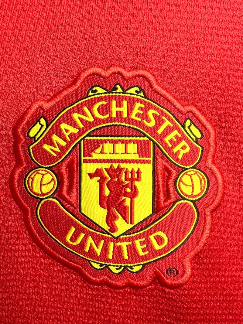 Retro Manchester United 2013-2014 home Long Sleeve image 8