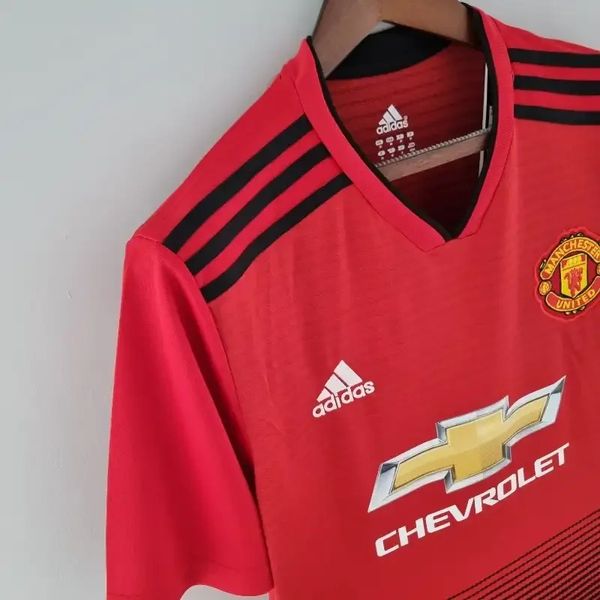 Retro Manchester United 2018-2019 home image 3