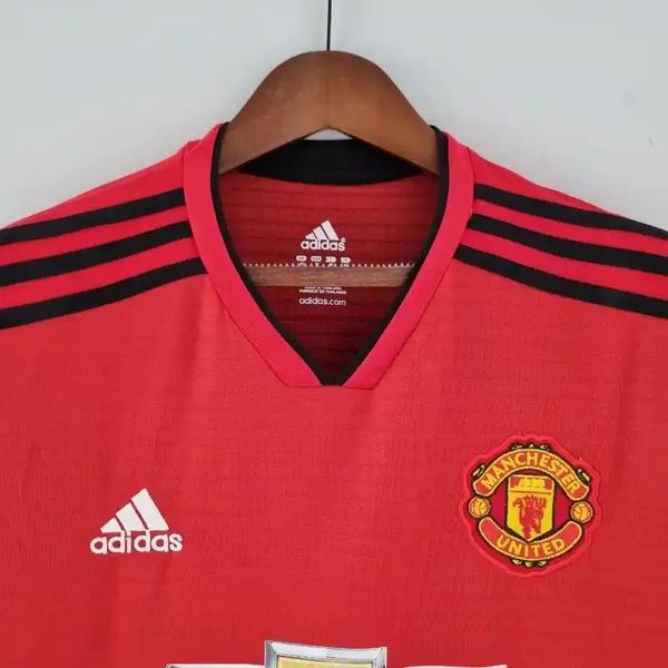 Retro Manchester United 2018-2019 home image 4