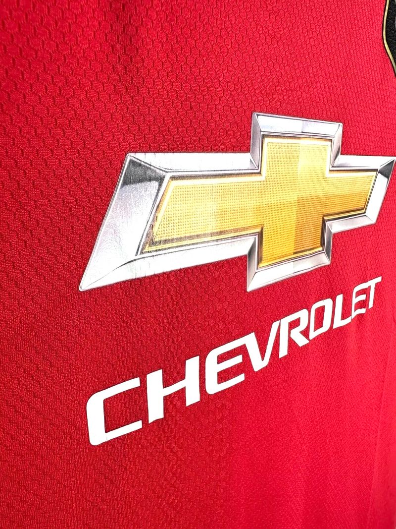 Retro Manchester United 2019-2020 home image 6