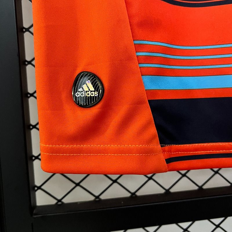 Retro Marseille 2011-2012 third away image 10