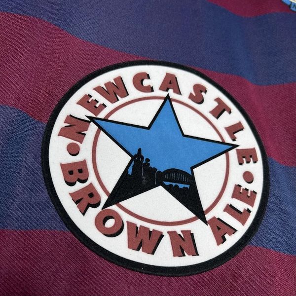 Retro Newcastle United 1995-1996 away image 5