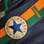 Retro Newcastle United 1997-1998 away image 5