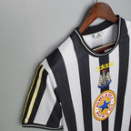 Retro Newcastle United 1997-1999 home image 7