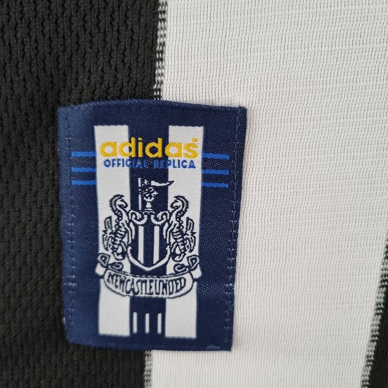 Retro Newcastle United 2000-2001 home image 8