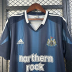 Retro Newcastle United 2005-2006 away image 3