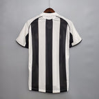 Retro Newcastle United 2005-2006 home image 2