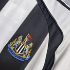 Retro Newcastle United 2005-2006 home image 8