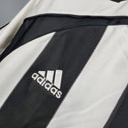 Retro Newcastle United 2005-2006 home image 9