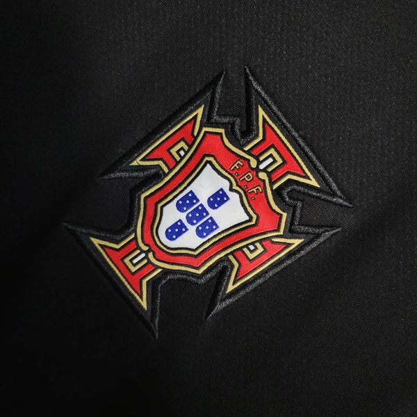 Retro Portugal national 2006 away image 6