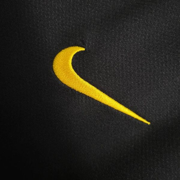 Retro Portugal national 2006 away image 7