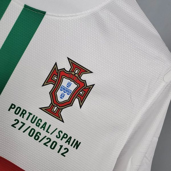 Retro Portugal national 2012 away image 6