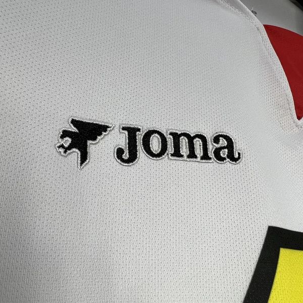 Retro Rayo Vallecano 2001-2002 home image 6