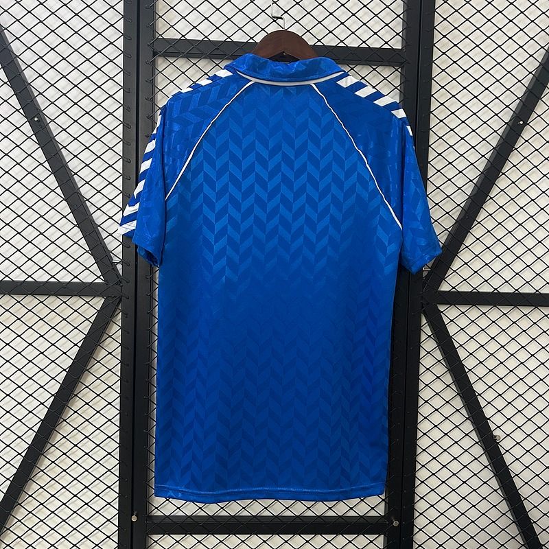 Retro Real Madrid 1986-1987 away image 2