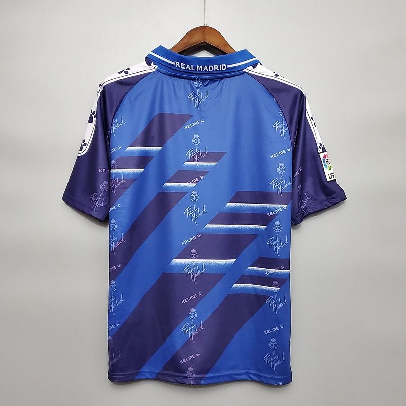 Retro Real Madrid 1994-1996 away image 2