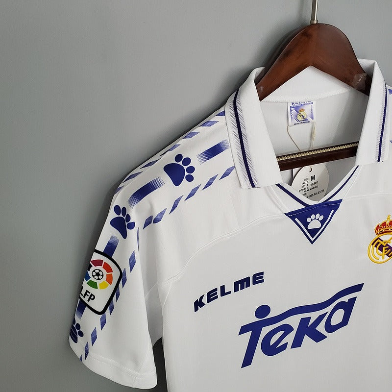 Retro Real Madrid 1996-1997 home image 5