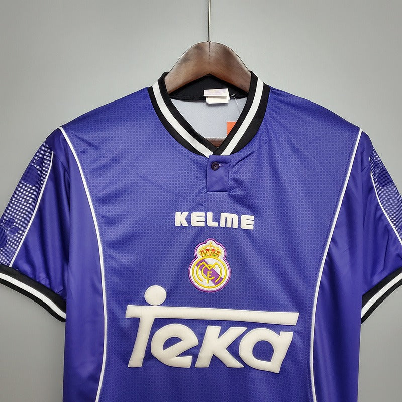 Retro Real Madrid 1997-1998 away image 3