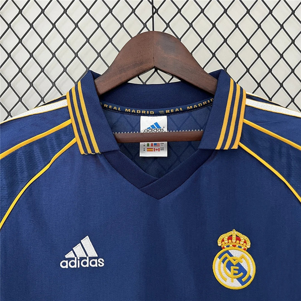 Retro Real Madrid 1998-2000 second away image 3