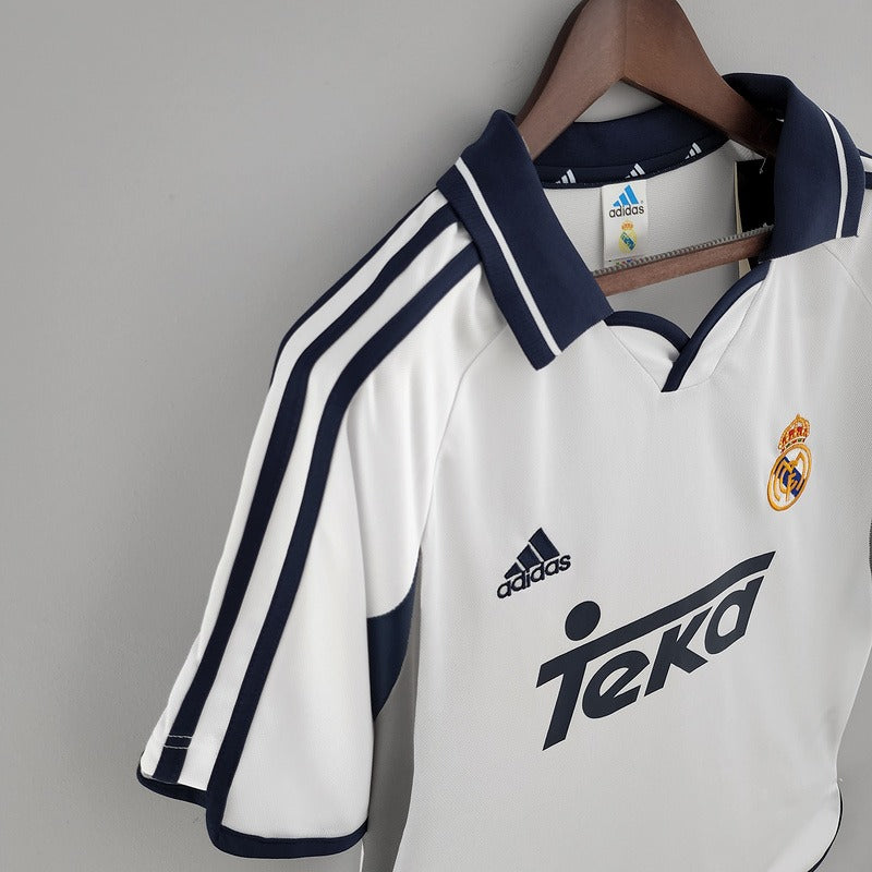Retro Real Madrid 2000-2001 home image 5