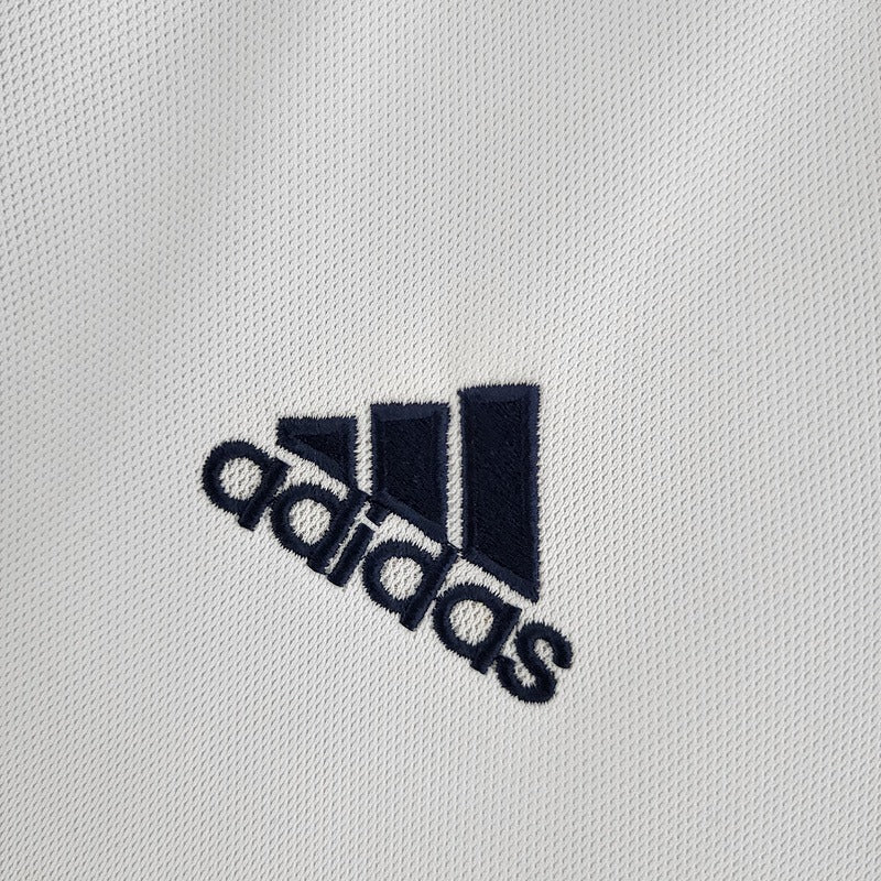 Retro Real Madrid 2000-2001 home image 8