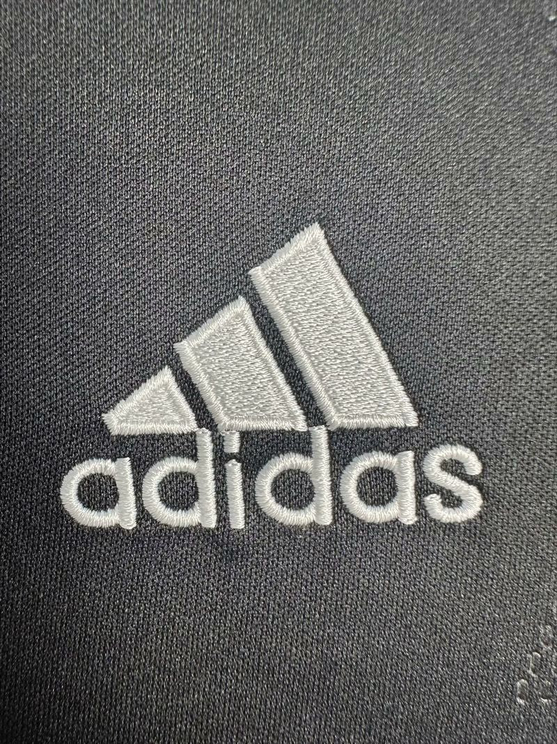 Retro Real Madrid 2001-2002 away image 6