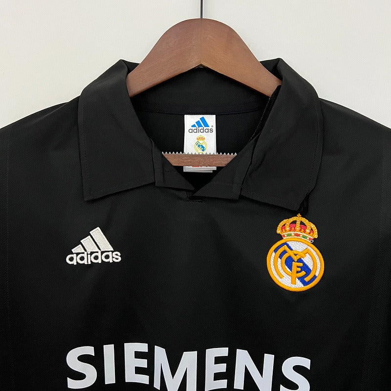Retro Real Madrid 2002-2003 away image 3