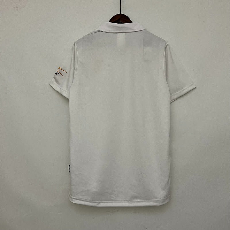 Retro Real Madrid 2002-2003 home image 2