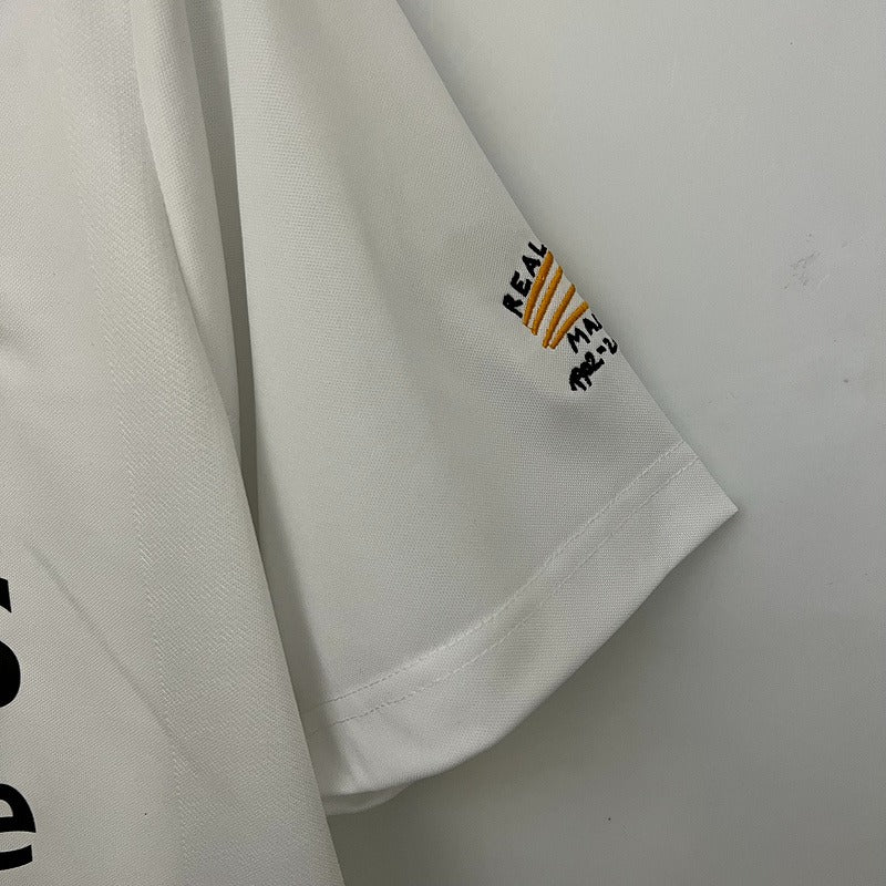 Retro Real Madrid 2002-2003 home image 8