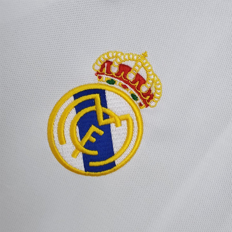 Retro Real Madrid 2002-2003 home UCL edition image 6