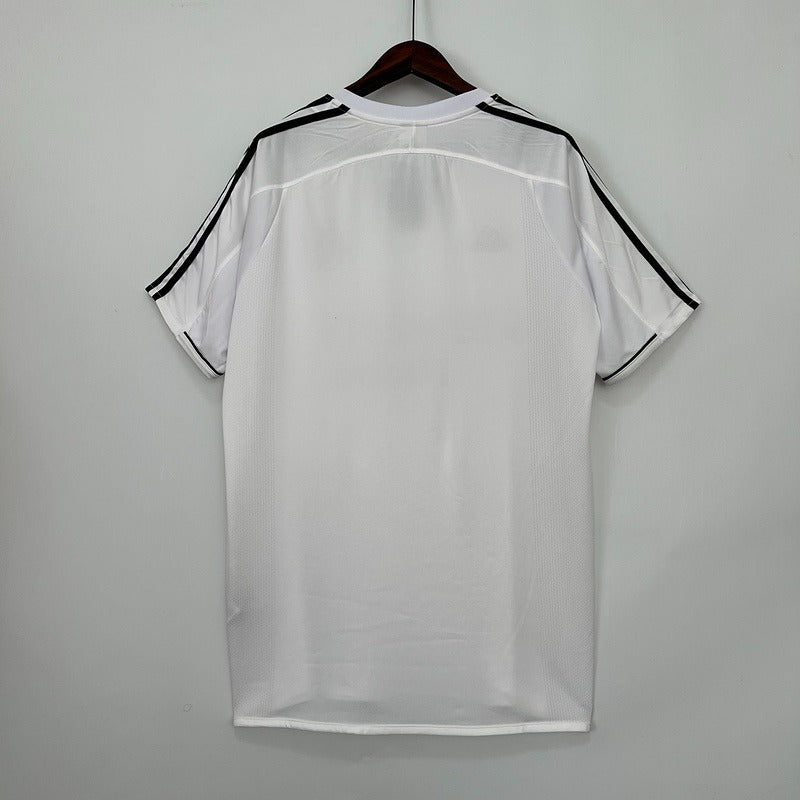 Retro Real Madrid 2003-2004 home image 2