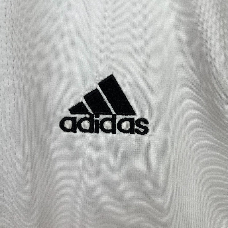 Retro Real Madrid 2003-2004 home image 6