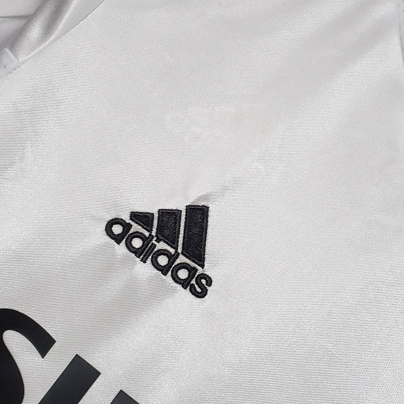 Retro Real Madrid 2004-2005 home image 7