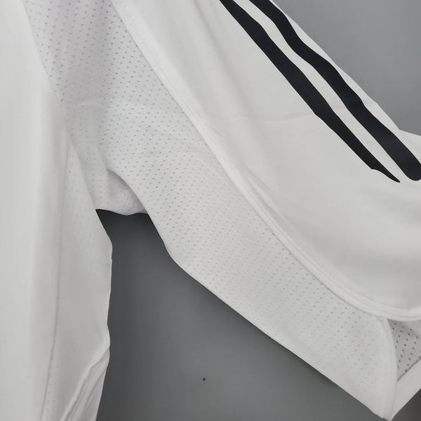 Retro Real Madrid 2005-2006 home image 8