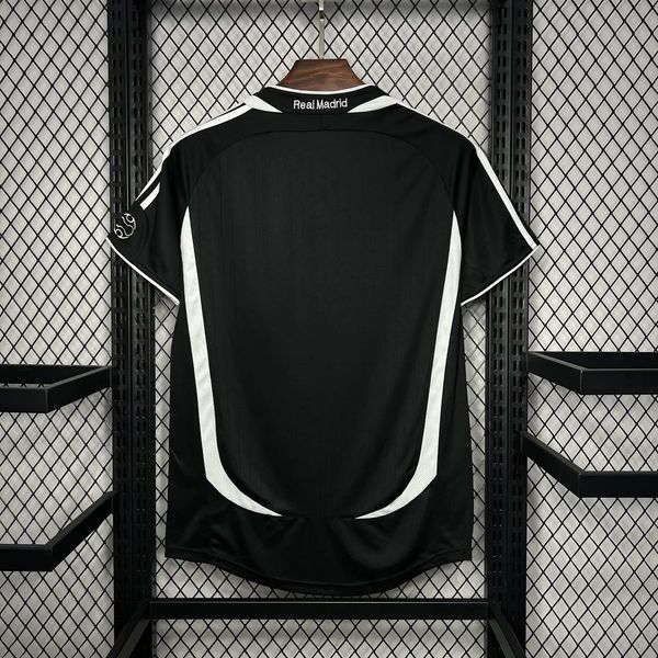 Retro Real Madrid 2006-2007 second away image 2